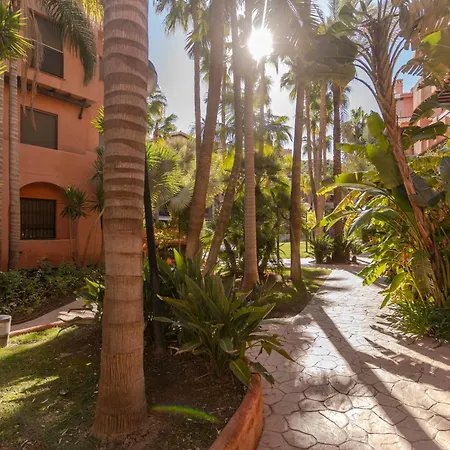 Rentitspain Trm 10, Sea & Golf In Playa Granada Apartment
